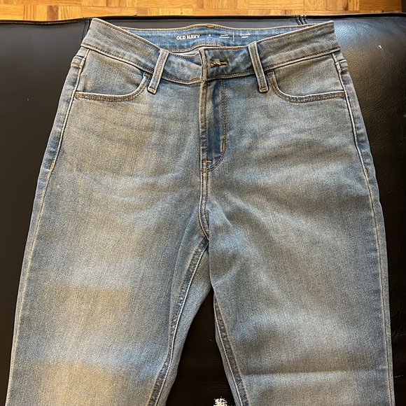 Old Navy 90's Jean's - Picture 2 of 3